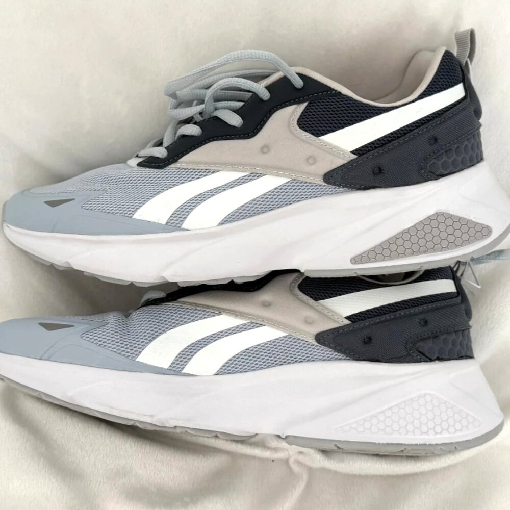 Reebok Energen Lux Running Shoes Navy Blue White 10 NWOB Sneakers